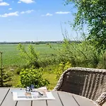 2 Bedroom In * Hemmet