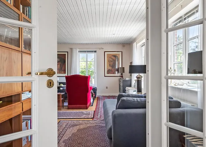 2 Bedroom In * Hemmet
