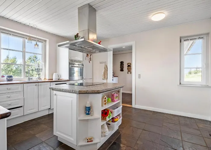 2 Bedroom In *